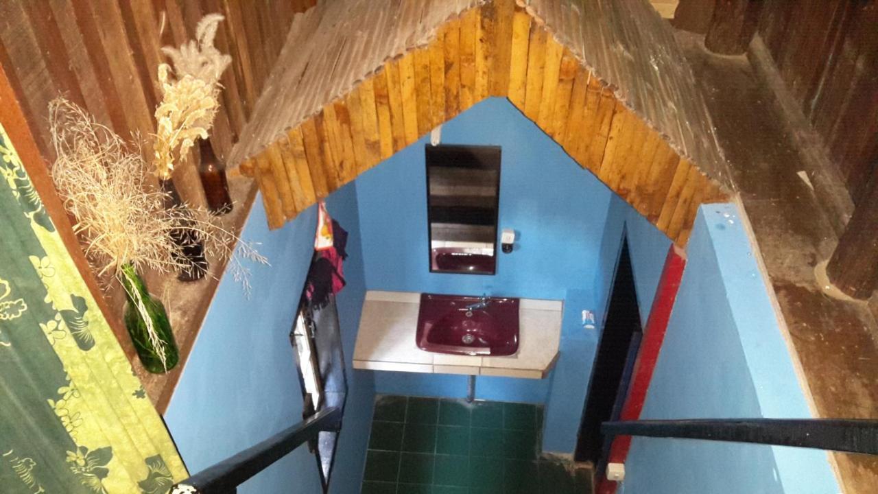 Liberta Homestay Tuktuk Eksteriør billede
